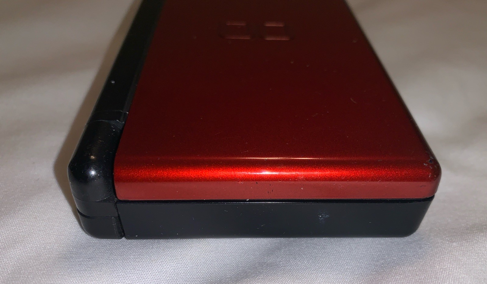 Nintendo DS Lite Crimson Handheld System – Red/Black W/ Charger No Stylus