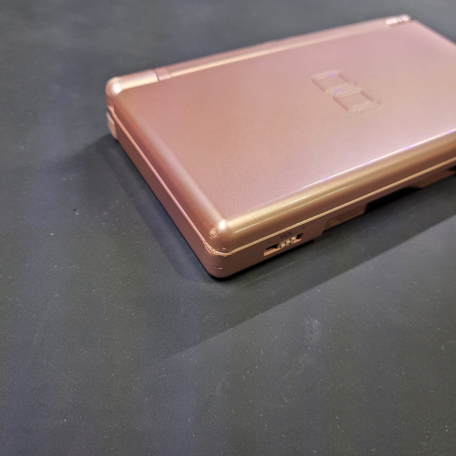 Nintendo DS Lite – Metallic Rose Gold / Pink – Handheld Console – USG-001