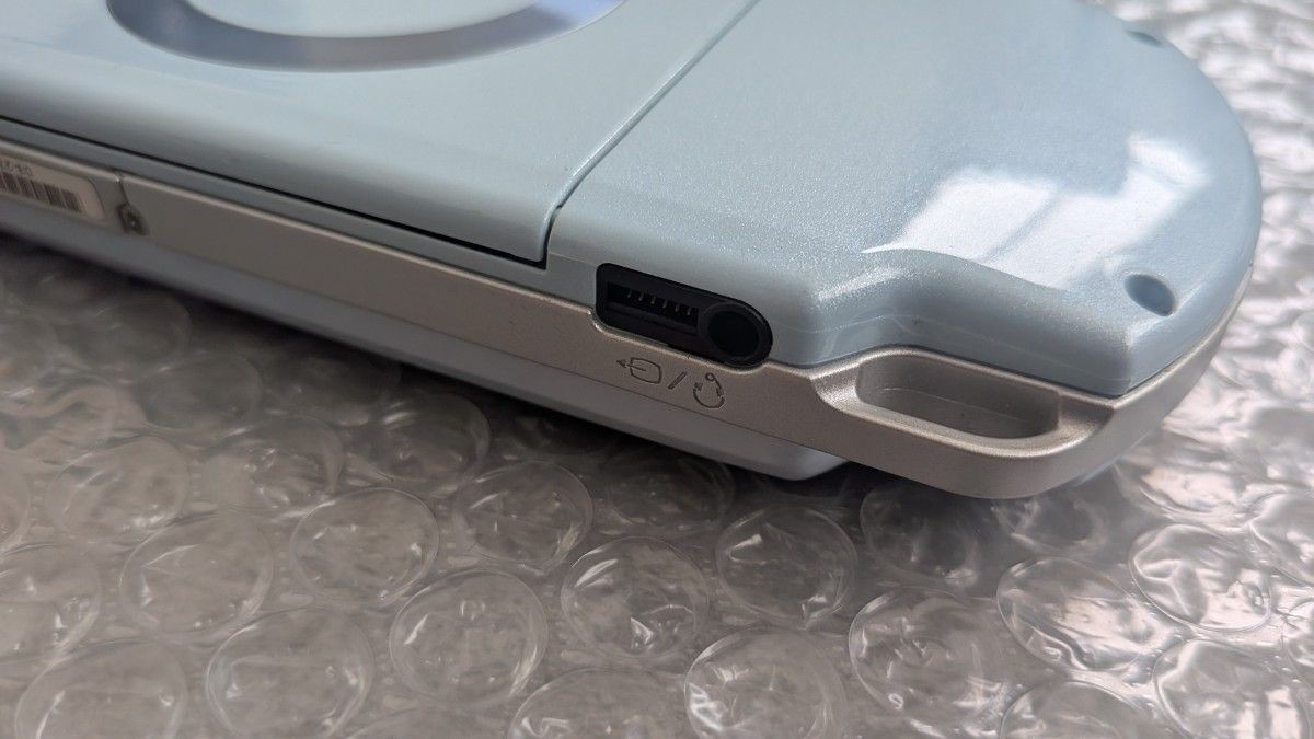 Sony PSP-2000 Felicia Blue Console AC Adapter Battery Japan Authentic Tested