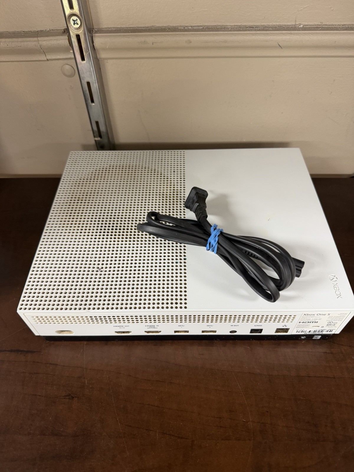 MICROSOFT XBOX ONE S 512GB CONSOLE USED CONDITION MODEL: 1681 *CONSOLE ONLY*