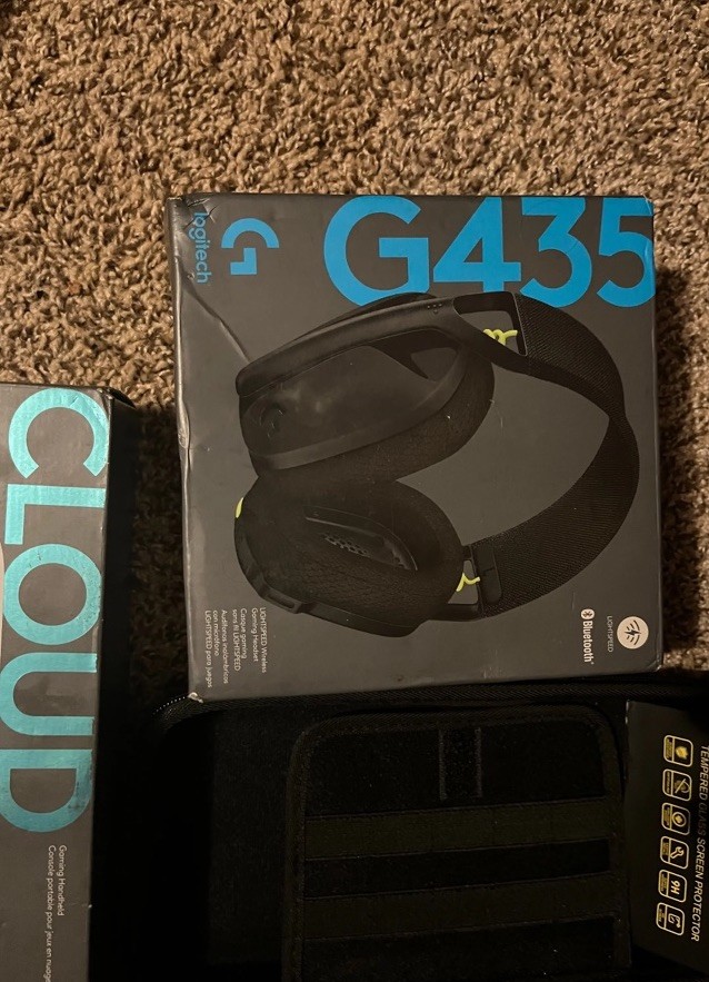 LOGITECH (XBOXCLOUD) HANDHELD OPEN BOX!!