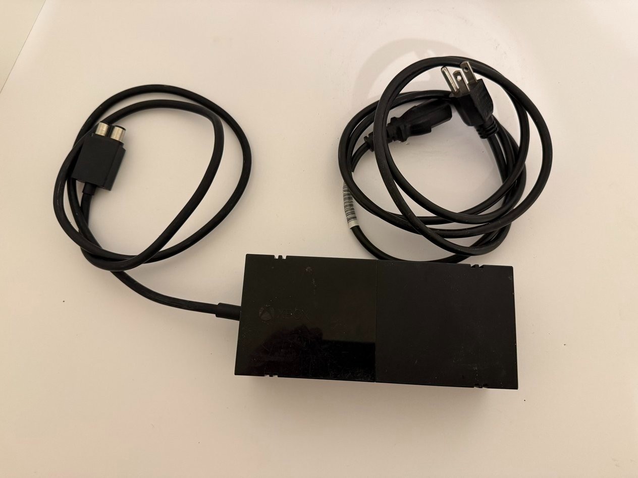 Xbox One Model 1540 Console – Untested