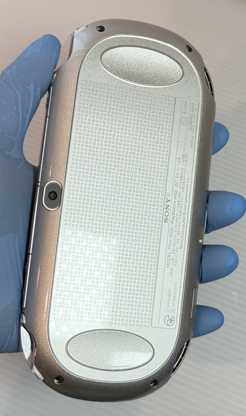 Sony PS Vita PCH-1000 Console Ice Silver Limited Box Very Rare w/8GB – Mint S+