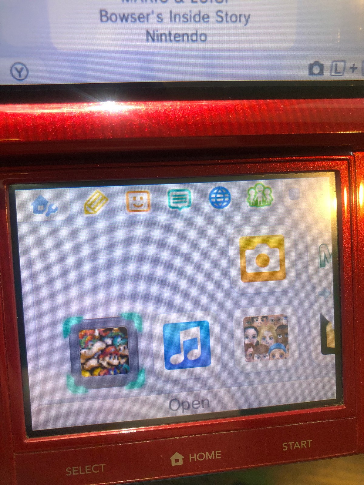 Nintendo 3DS Flame Red CTR-001 Handheld Console w/ Charger/Stylus– Fully Tested