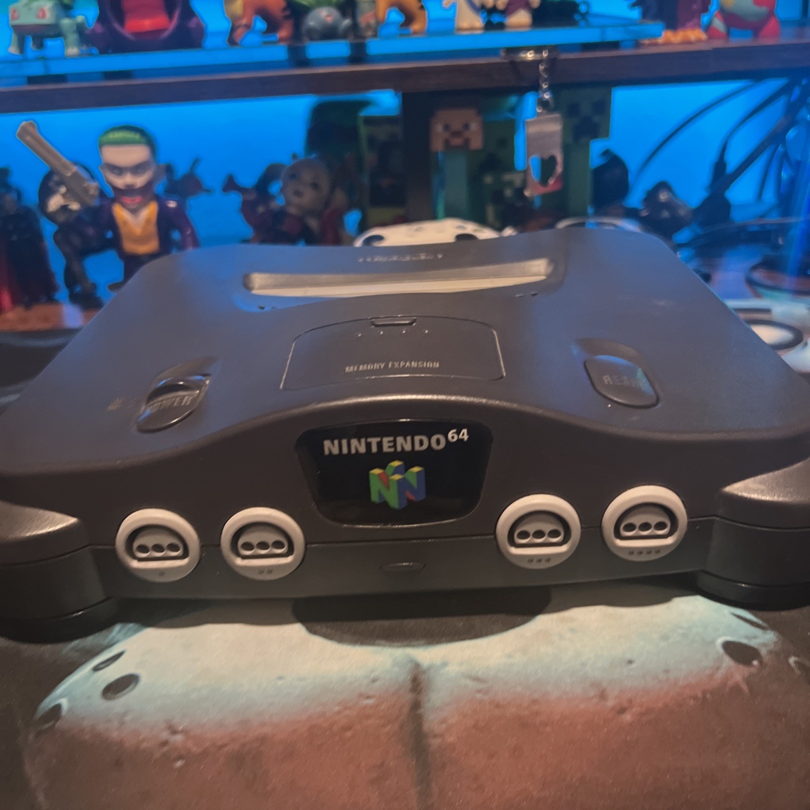 Nintendo 64 N64 Console Bundle OEM Controllers & Star Wars Game