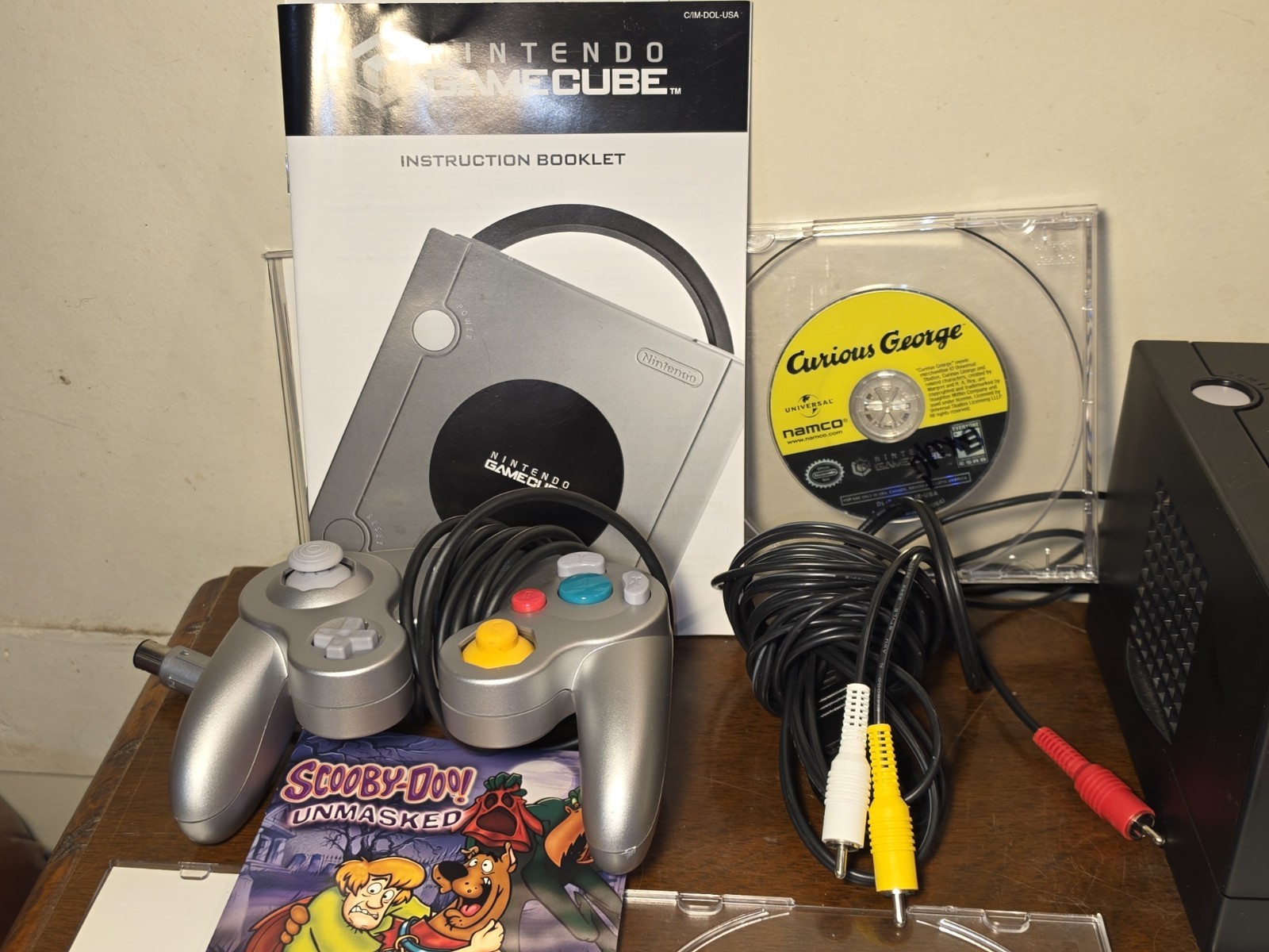 NINTENDO GAMECUBE DOL-001 USA BLACK SYSTEM CORDS CONTROLLER & 6 GAMES TESTED!