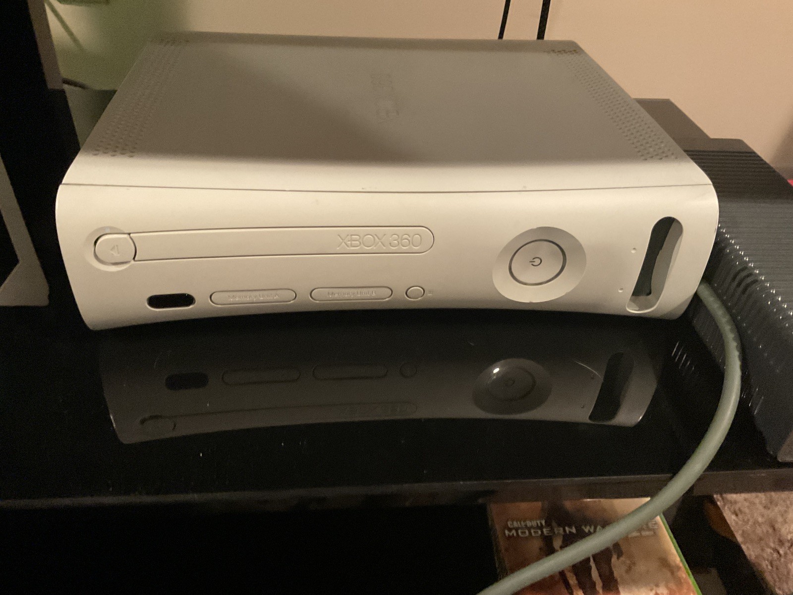 xbox 360 red ring of death (FOR PARTS)