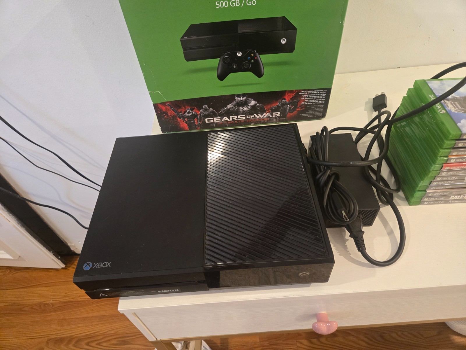 Microsoft Xbox One Gears Of War Edition 500GB Original Box Controller w/12 Games