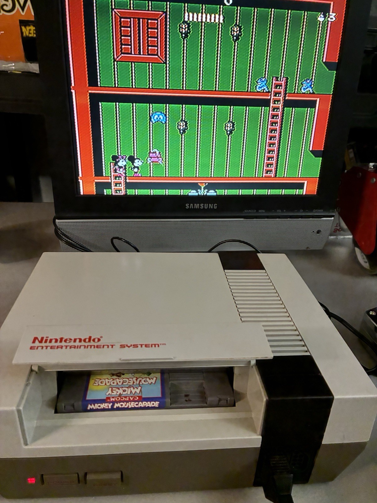 Nintendo Entertainment System Home Console NES With Games, Controller, More READ