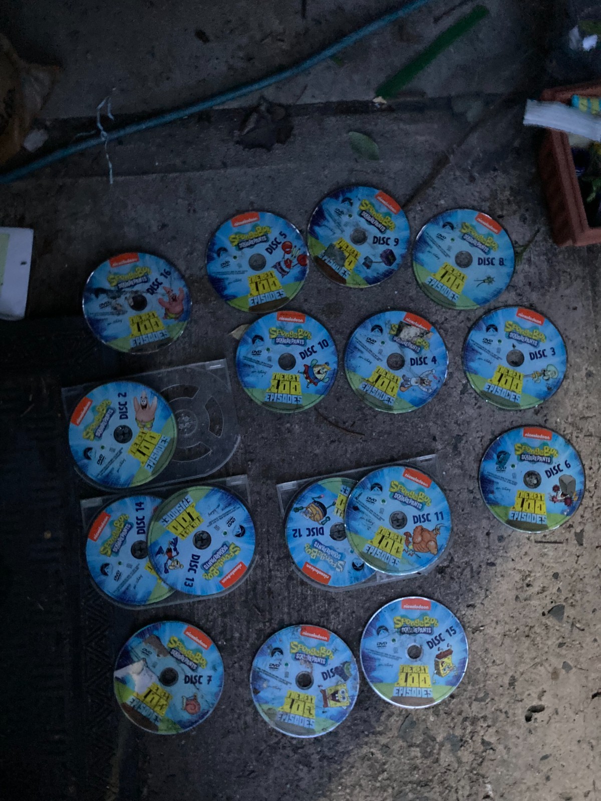 SPONGEBOB NEXT 100 EPISODES DVD LOT 16 Very Dirty Untested