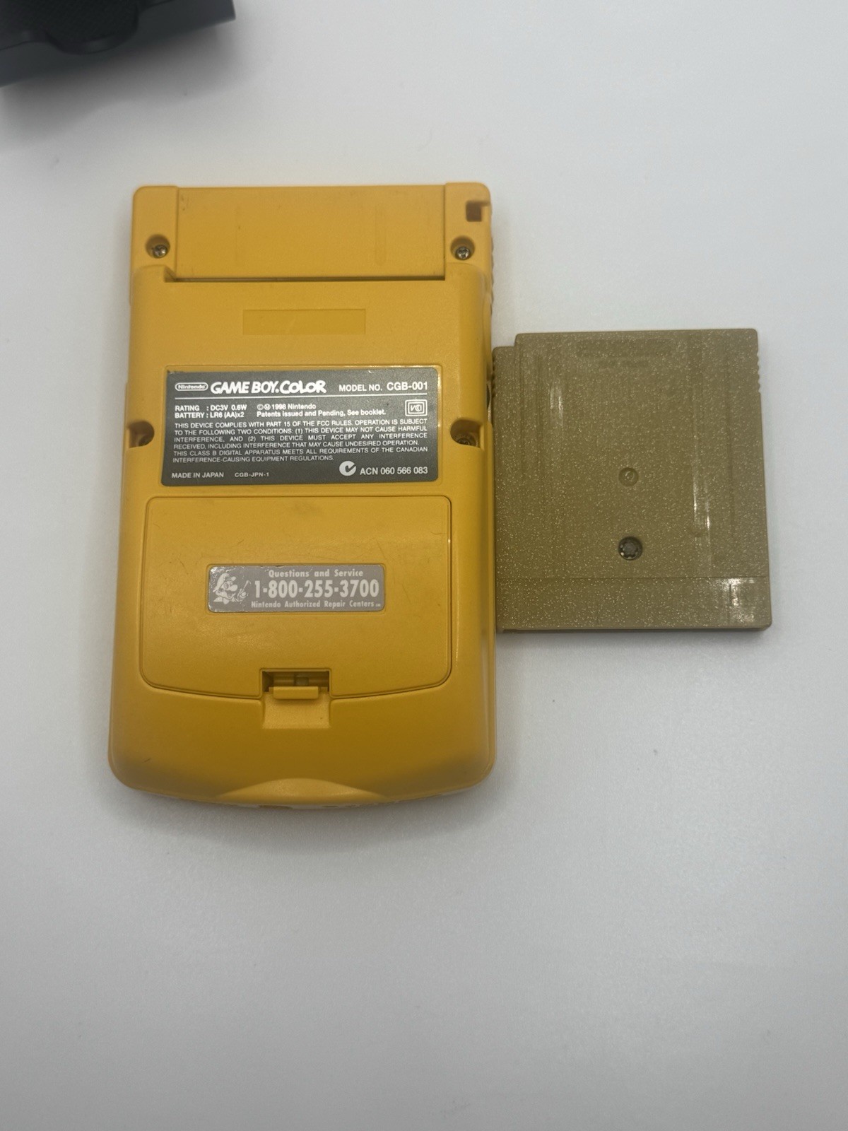 Nintendo Game Boy Color Console GBC CGB-001 – Dandelion Yellow & Pokémon Gold
