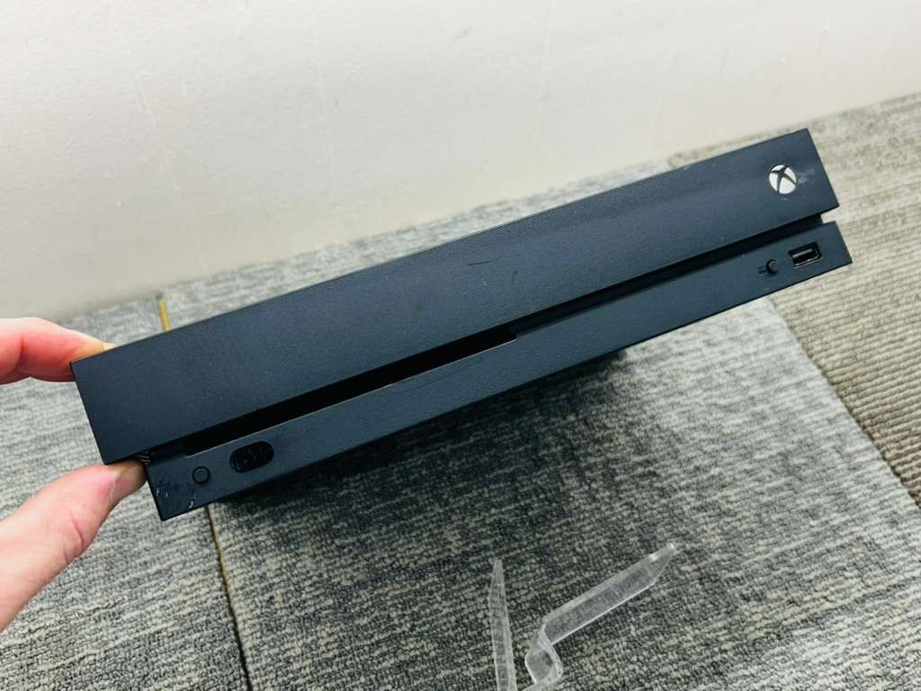 Xbox One X 1787 1TB Console Only 4K Tested Microsoft Black – 737995