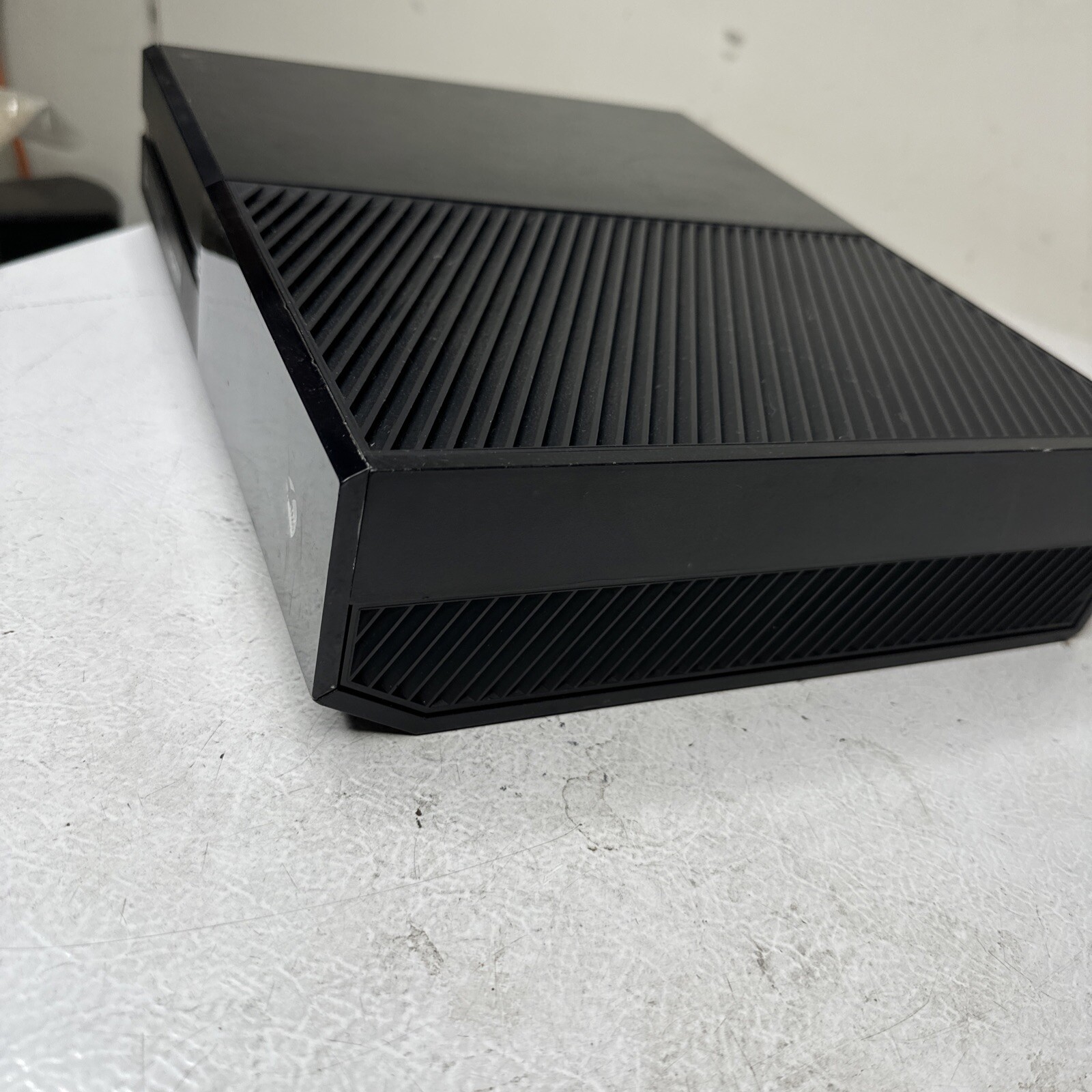 Original MICROSOFT XBOX ONE model 1540 500gb console Parts Only