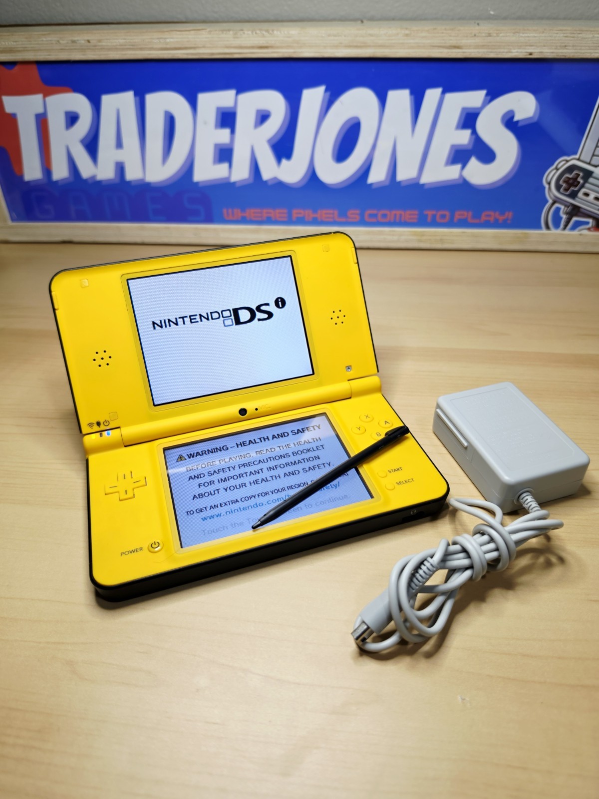 Nintendo DSi XL Yellow Handheld Console w/ Charger and Stylus – Reshell