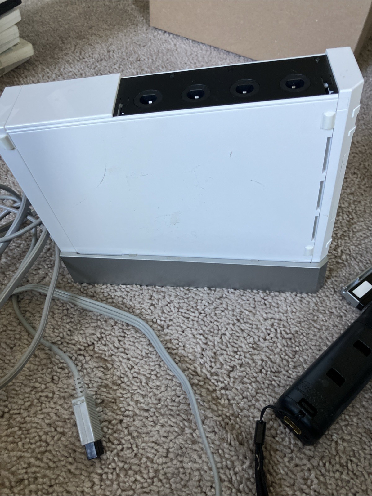 Nintendo Wii RVL-001 512 MB Home Console – White (Bn70)