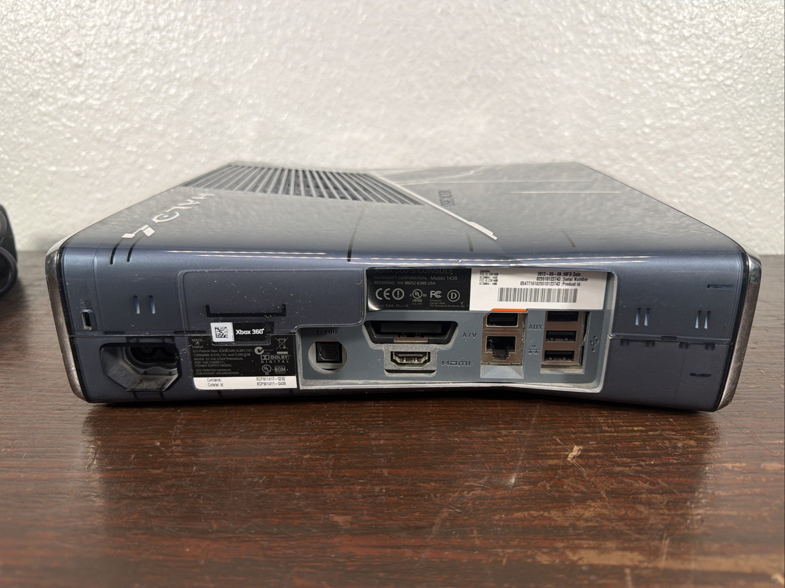 Microsoft Xbox 360 320GB Console Gaming System Halo 4 Edition 1439