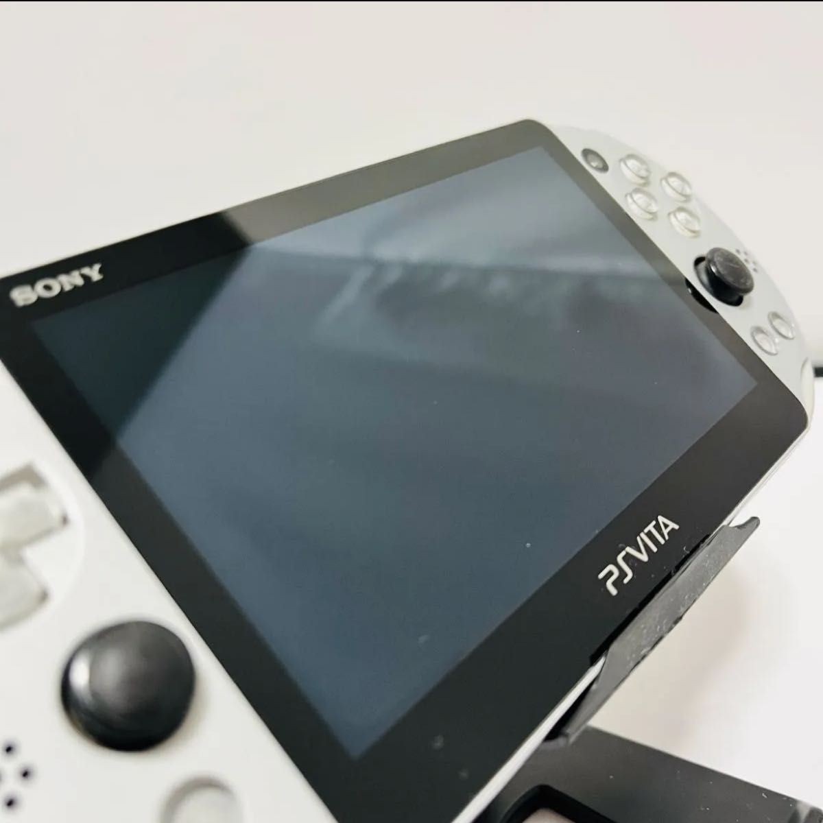 Excellent SONY PlayStation PS Vita Wi-Fi PCH-2000 Silver Console Tested