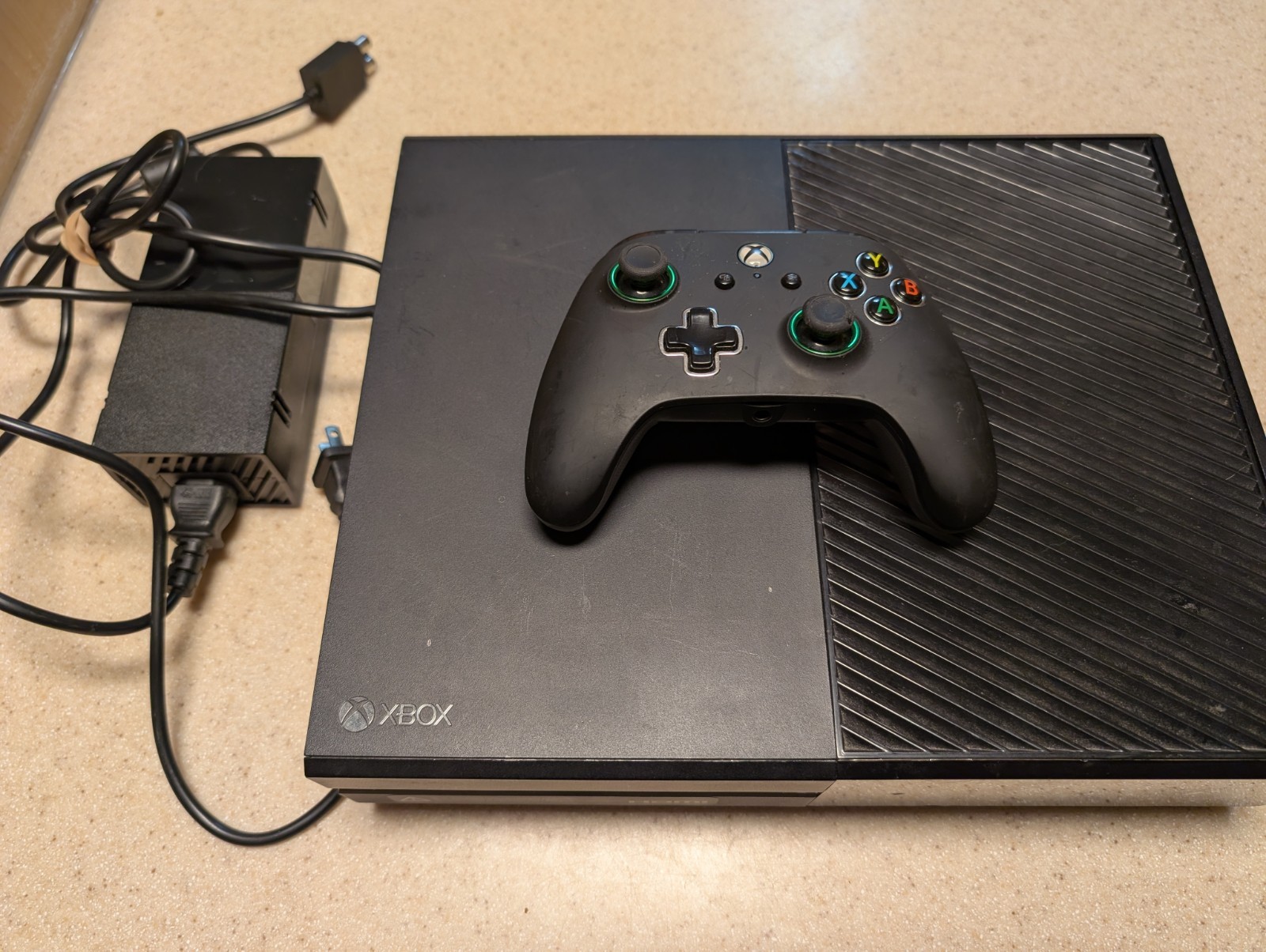 Microsoft Xbox One Console Bundle – Controller And Cables – Tested Working