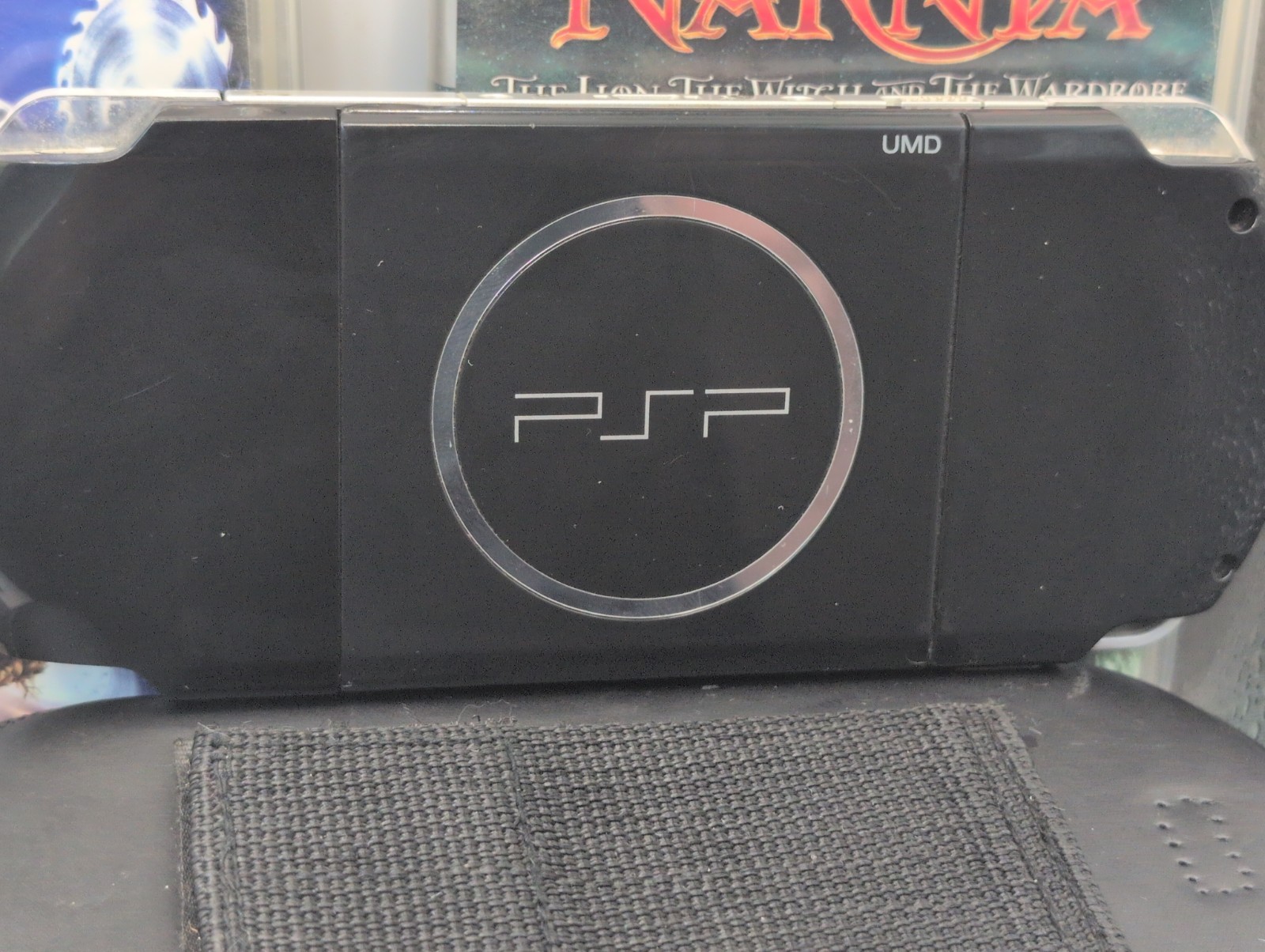 Sony PSP 3001 Piano Black Bundle w/ Charger Case 2GB Card MLB 11 UMD Movies