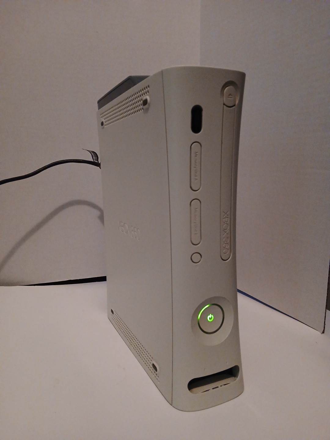Microsoft Xbox 360 60GB Matte White Arcade Jasper V2 Console
