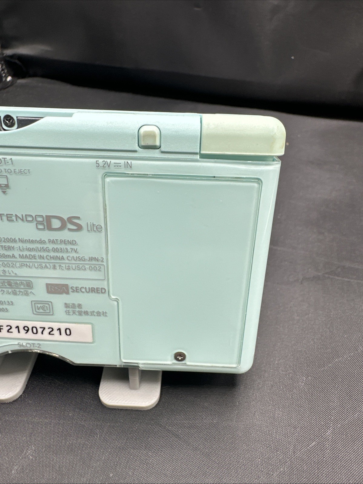 Nintendo DS Lite Console Ice Blue USG-001 Works Top Screen Smashed