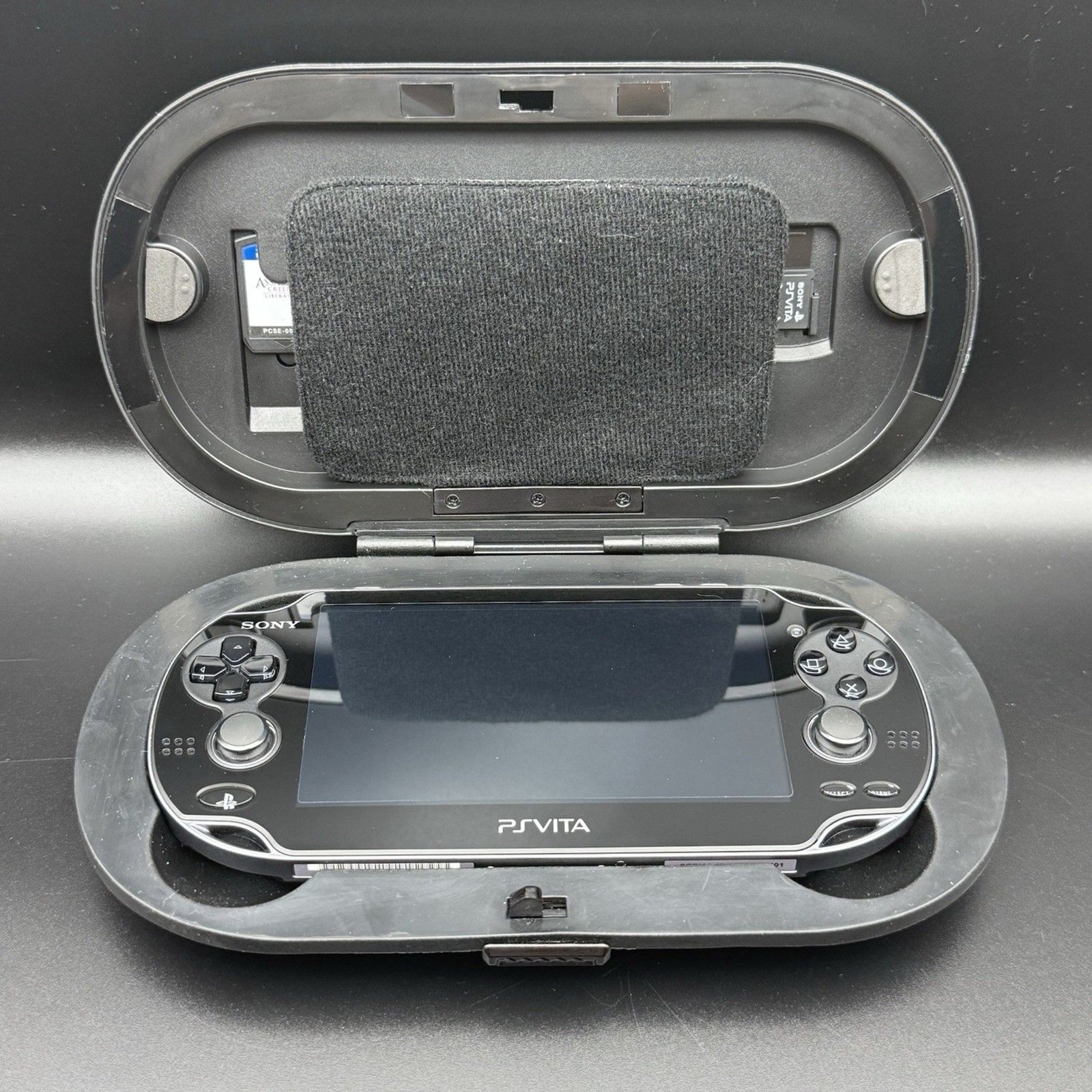 PS Vita PCH-1001 Bundle Console – Charger, RARE Vault Case & 3 Games! FAST SHIP!