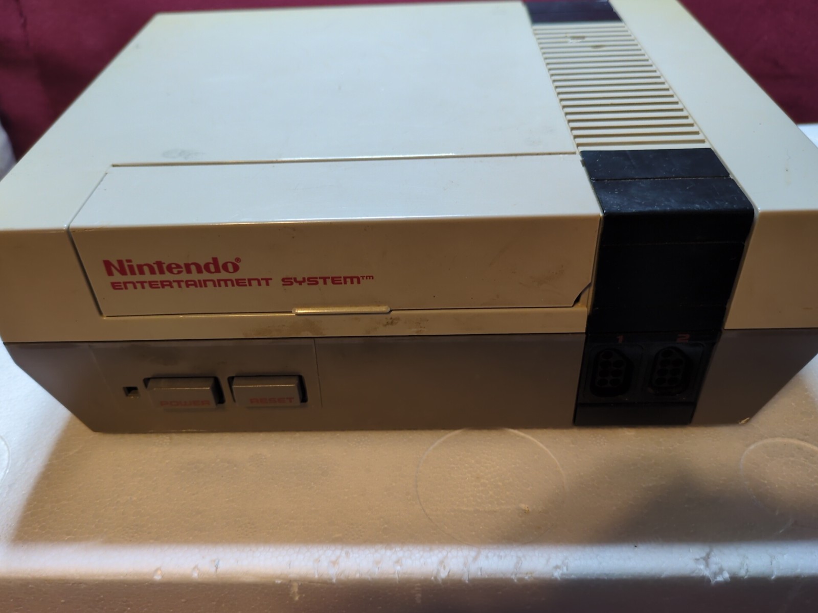 Nintendo NES Action Set Home Console – Grey Box /w Styro – Tested With 8 Games!