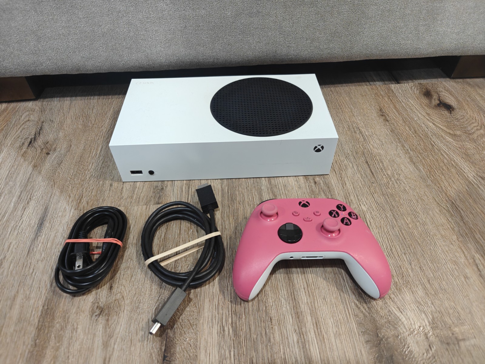 Microsoft Xbox Series S Console White 512GB – w/ Controller/Cables