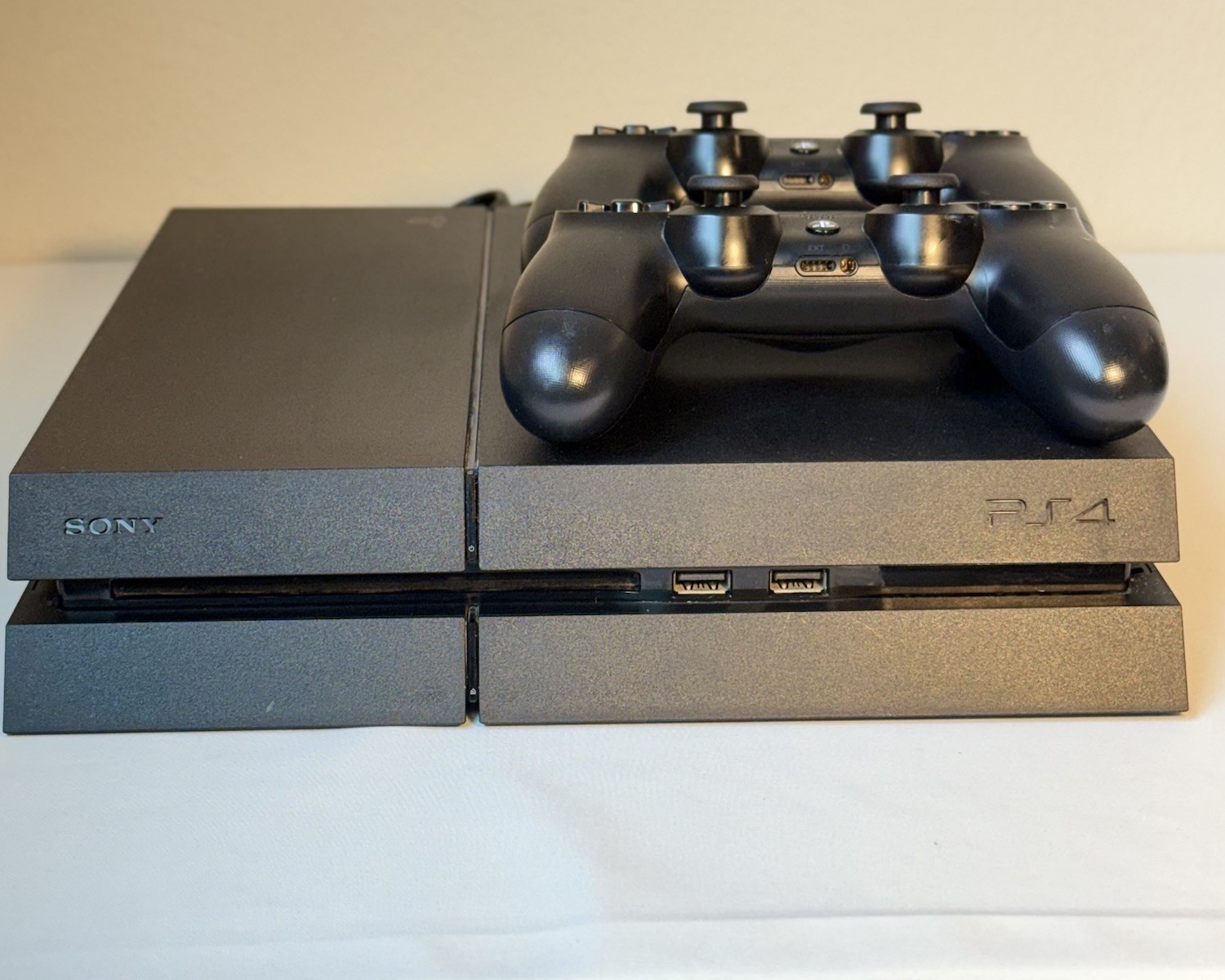 Sony PS4 Slim 500GB Console – 2 Controllers & All Cords Included – Tested