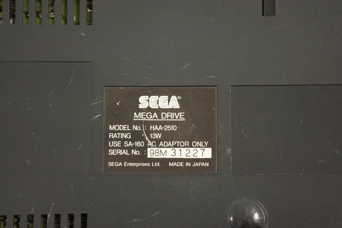 Mega Drive SEGA Console wz Mega Gene tsu HAA-2510 Tested System Genesis 98M31227
