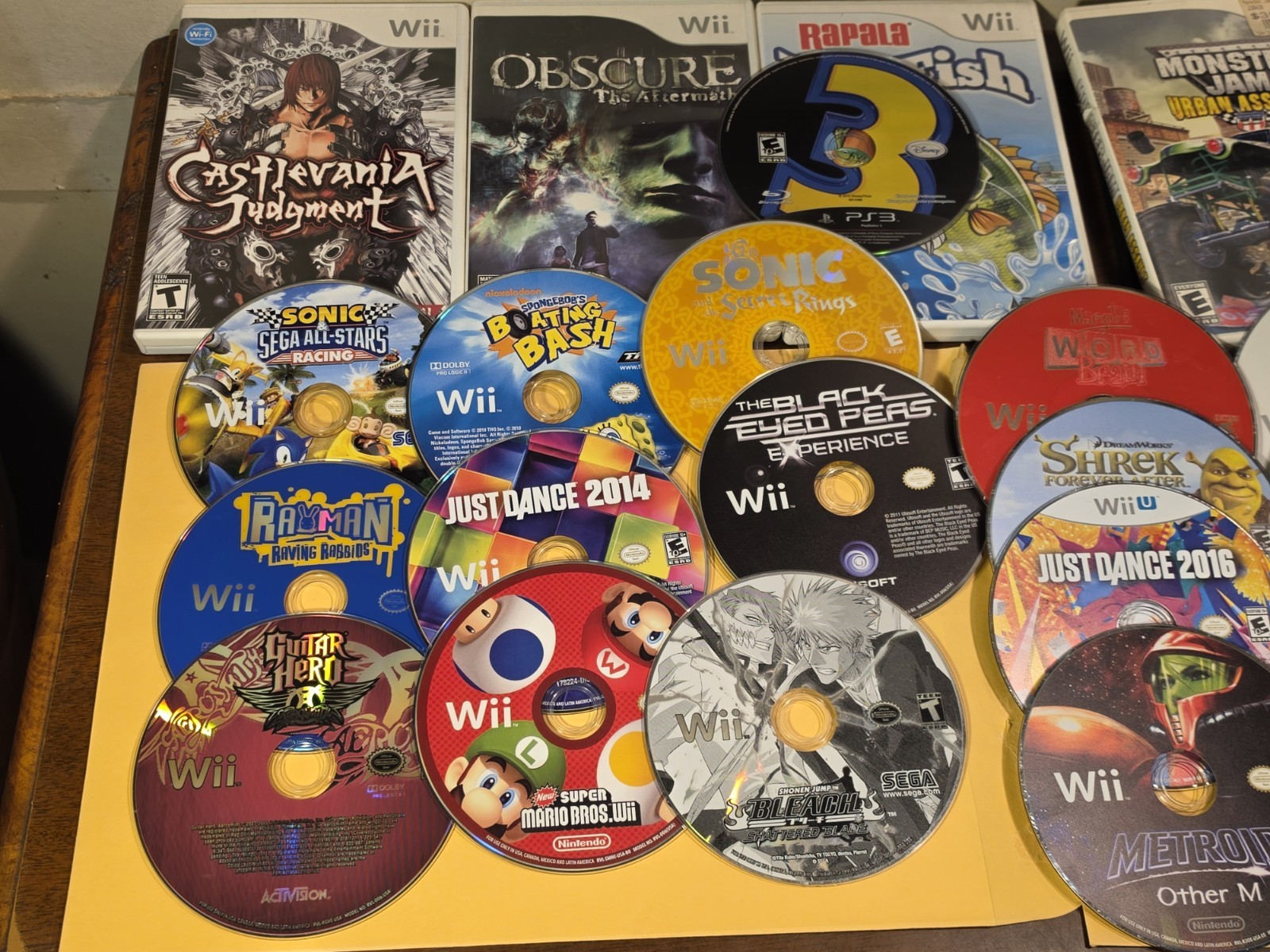 NINTENDO WII VIDEO 30 GAME BUNDLE LOT GAMES CORDS CONTROLLERS ONLY MARIO & MORE!