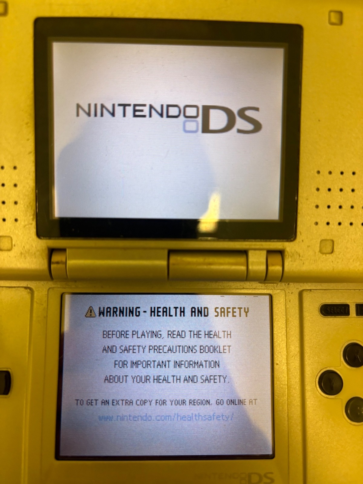 Nintendo DS Silver Handheld System – Good Condition! – TESTED AND WORKING