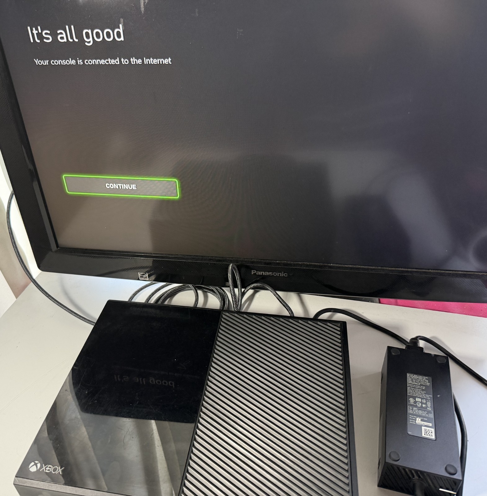 Microsoft Xbox One 500GB Console -Black 1540 Bundle with Controller, Cords, Game