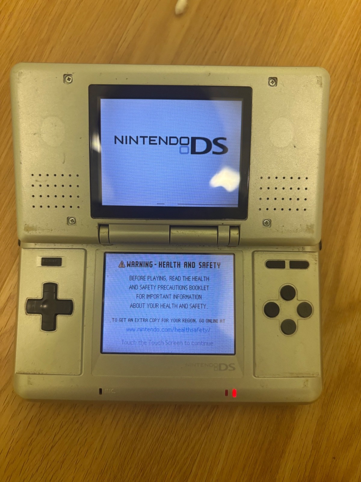 Nintendo DS Silver Handheld System – Fair Condition – TESTED AND WORKING! (3A)