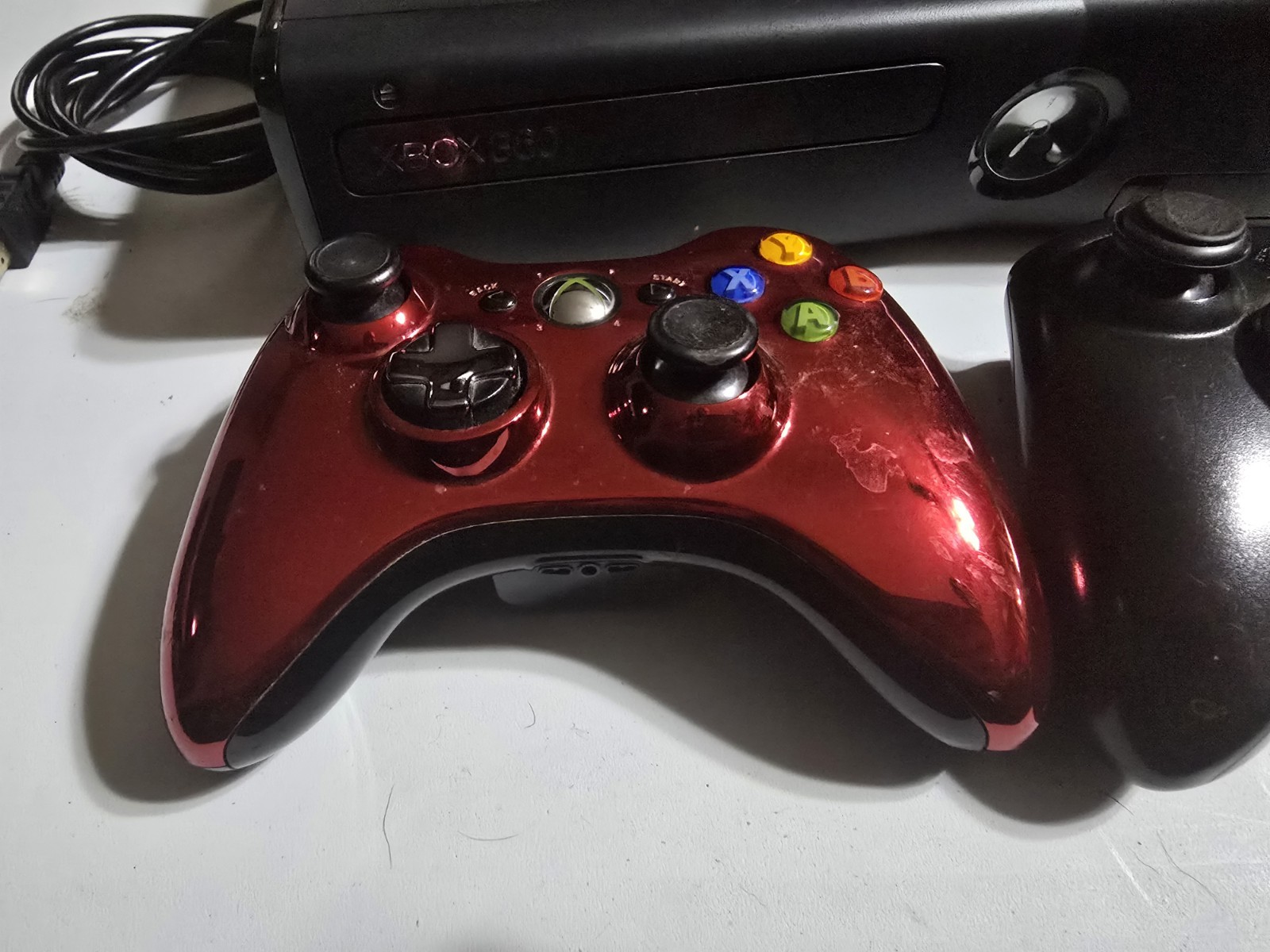 MICROSOFT XBOX 360 SLIM – CONSOLE W Cables/ 2 Contr. 320GB HDD TESTED WORKING