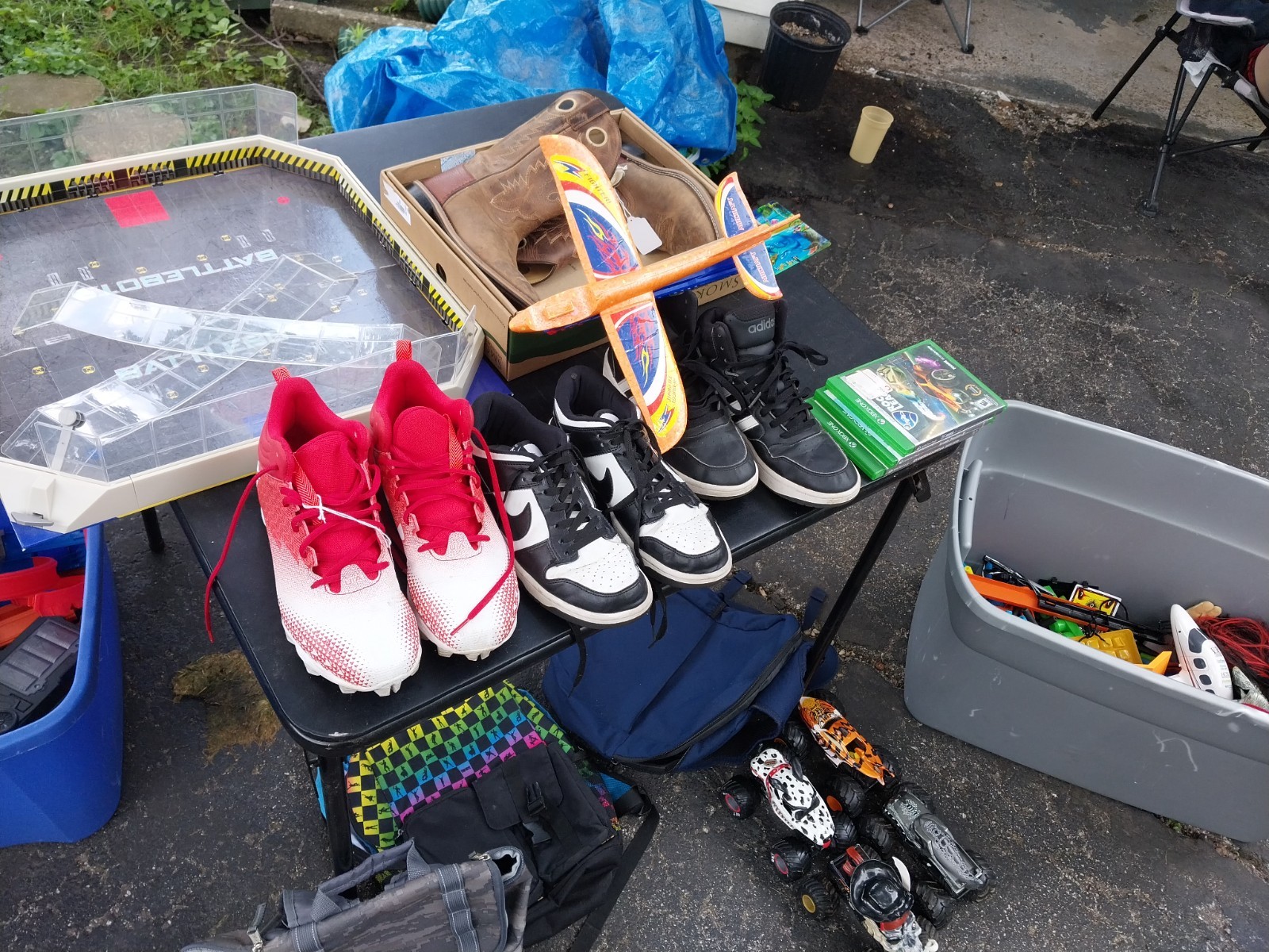 yard sale 8901 black hawk ln indana u.s.a