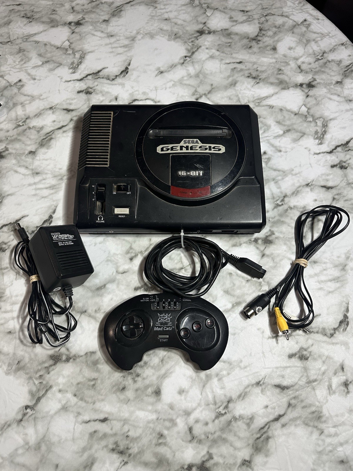 SEGA Genesis 16-Bit Console MK-1601 Black NTSC-U/C w/ Controller & Cables