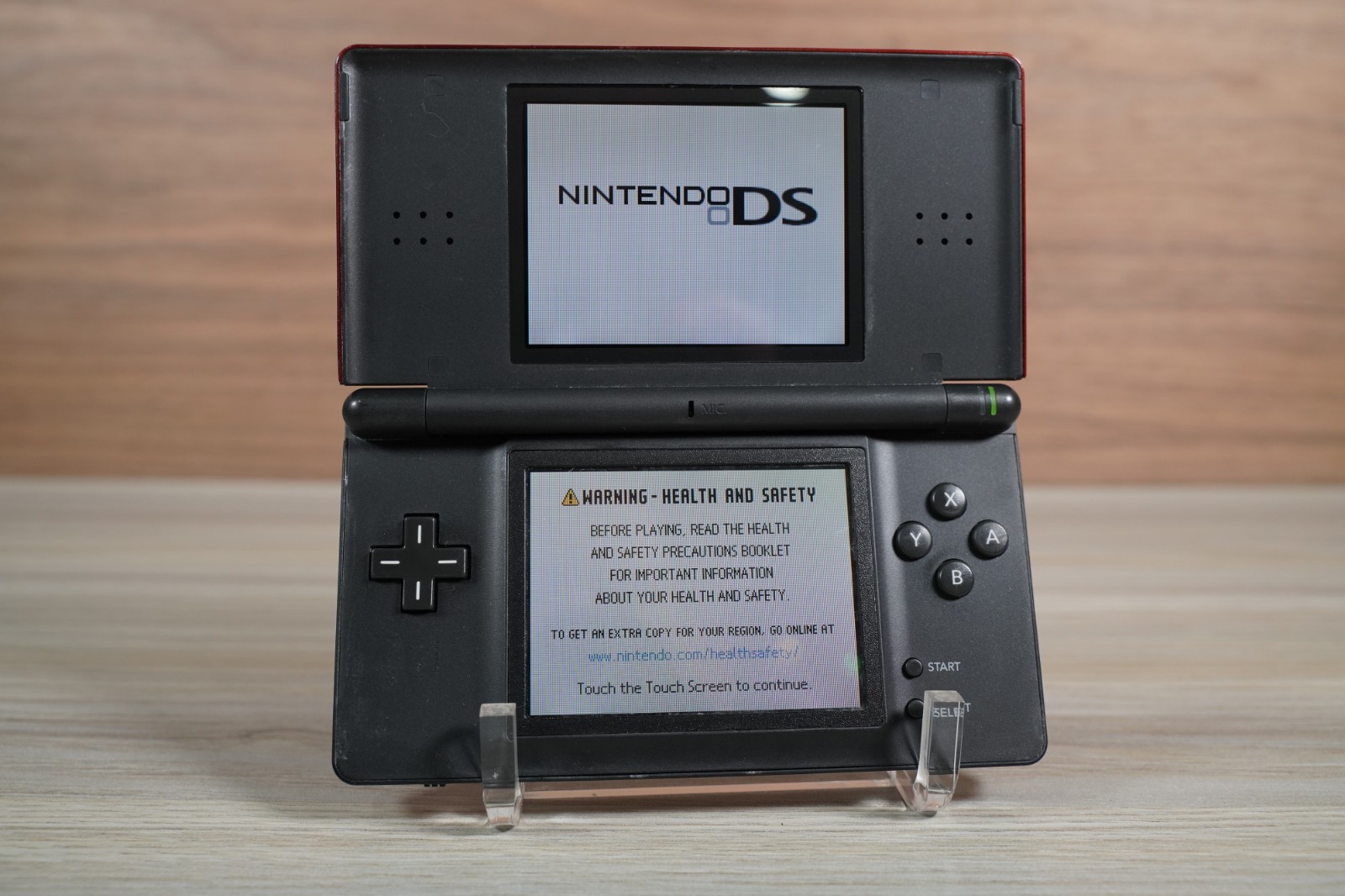 Nintendo DS Lite USG-001 Red/Black Handheld Console w/ Charger, Stylus CLEAN