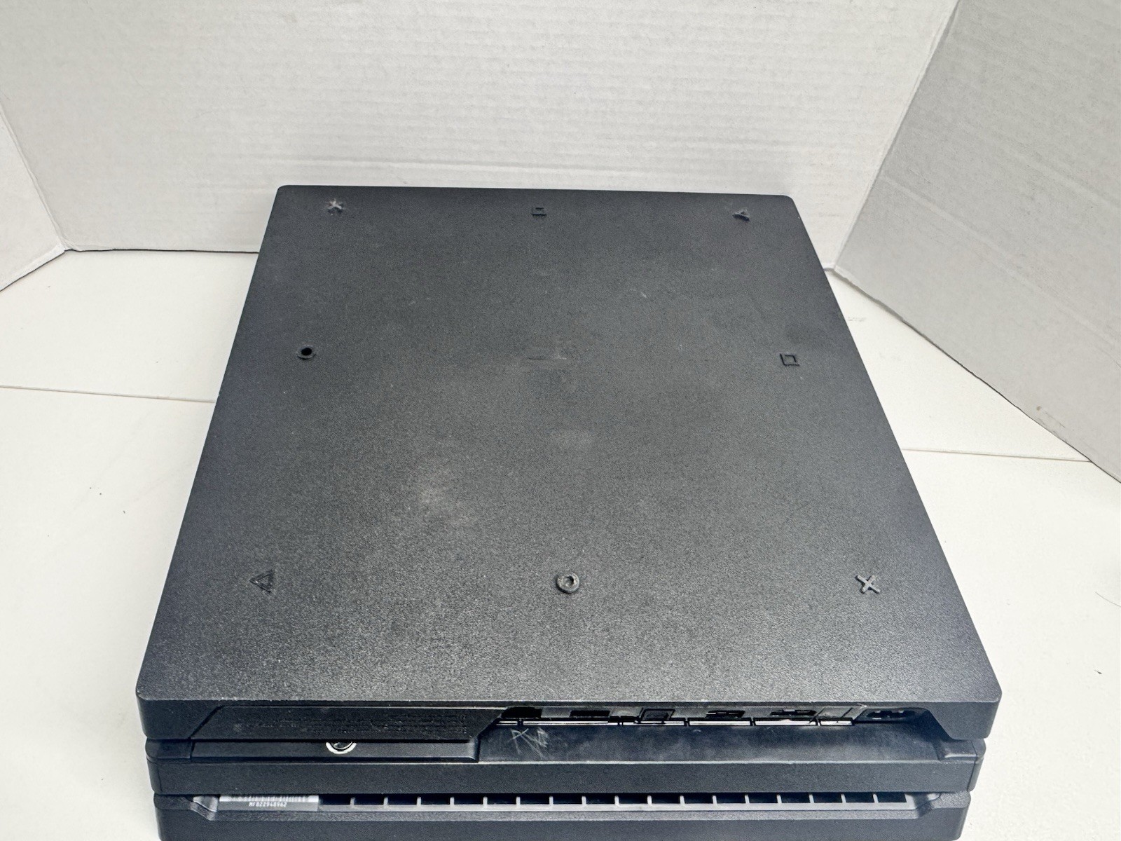 Sony PlayStation 4 Pro 1TB Black Console Bundle – Tested (3 Games)