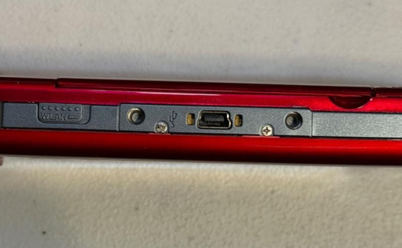 Sony PlayStation PSP 3000 Console with Charger New Battery Box