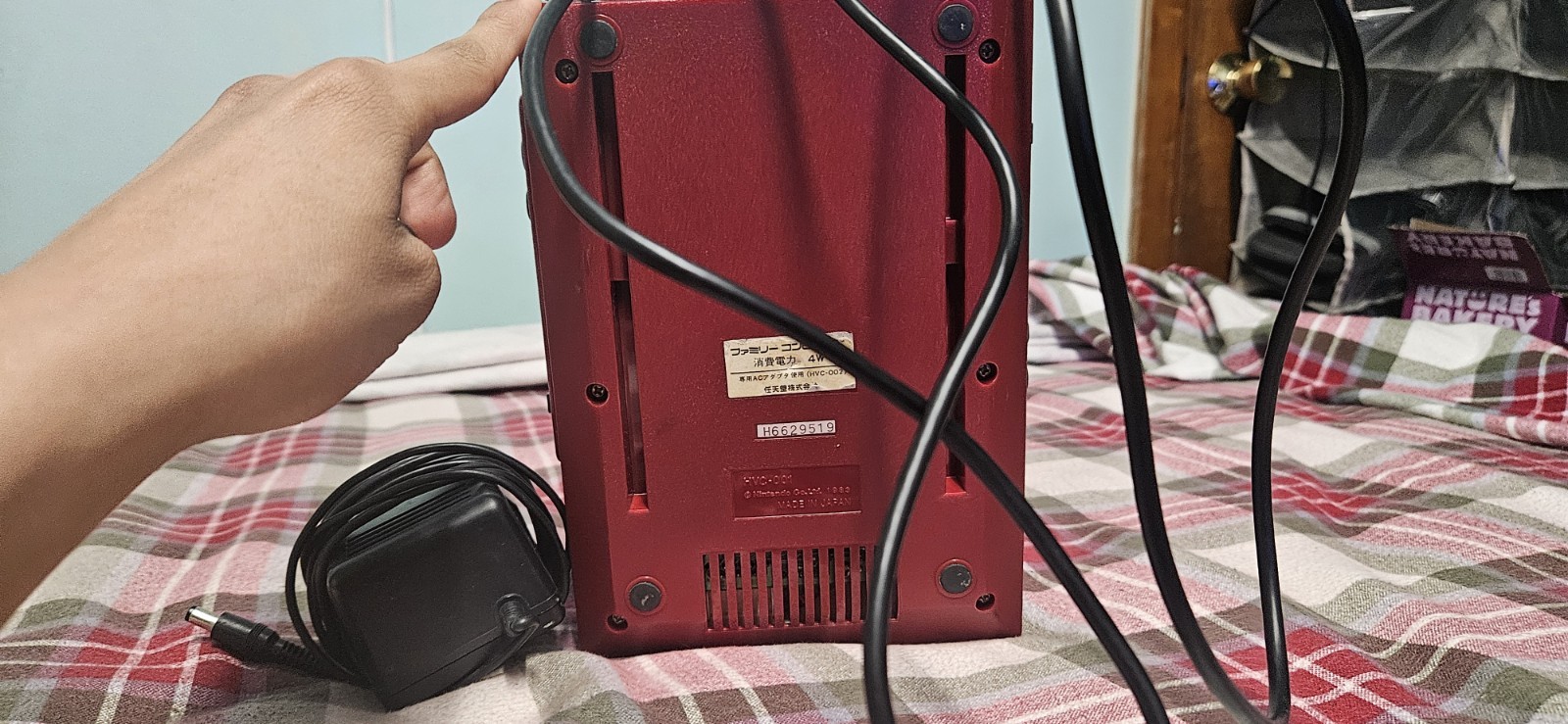 Nintendo Famicom HVC-002 Console NO RF CABLE Genesis Model 1 Power Cord included