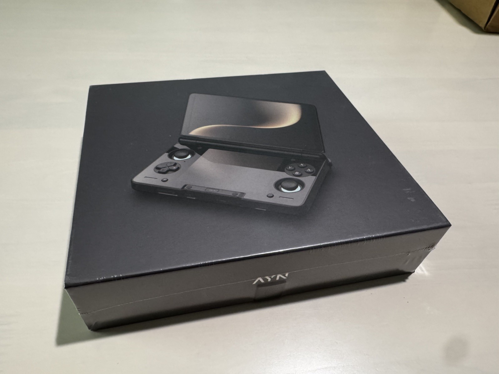 AYN Thor Max 1TB/16GB/UFS 4.0- BLACK – Batch 3 – Brand New/Sealed w/accessories