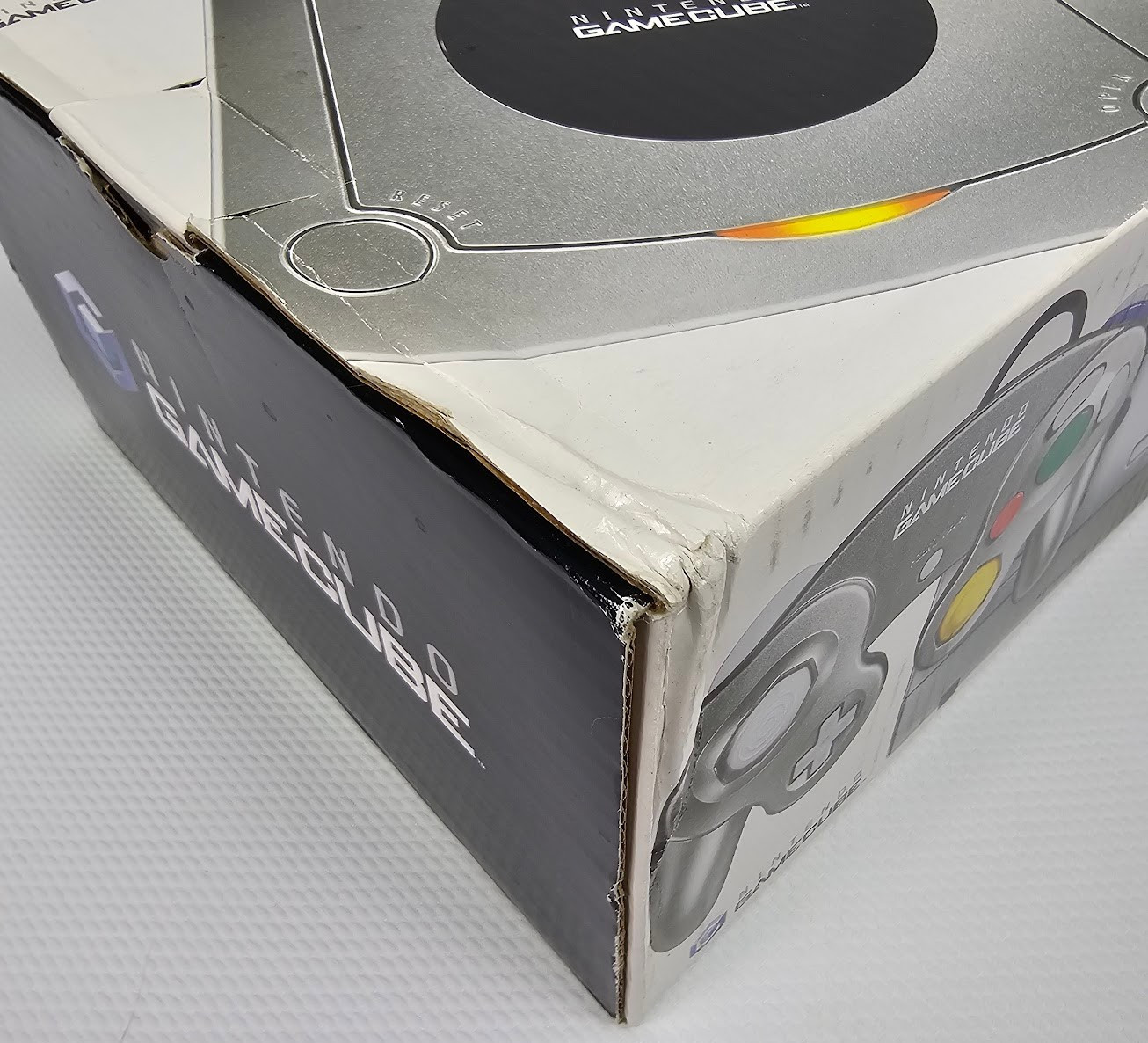 Nintendo GameCube Platinum Edition (Model DOL-101) – Pristine Open Box / Unused