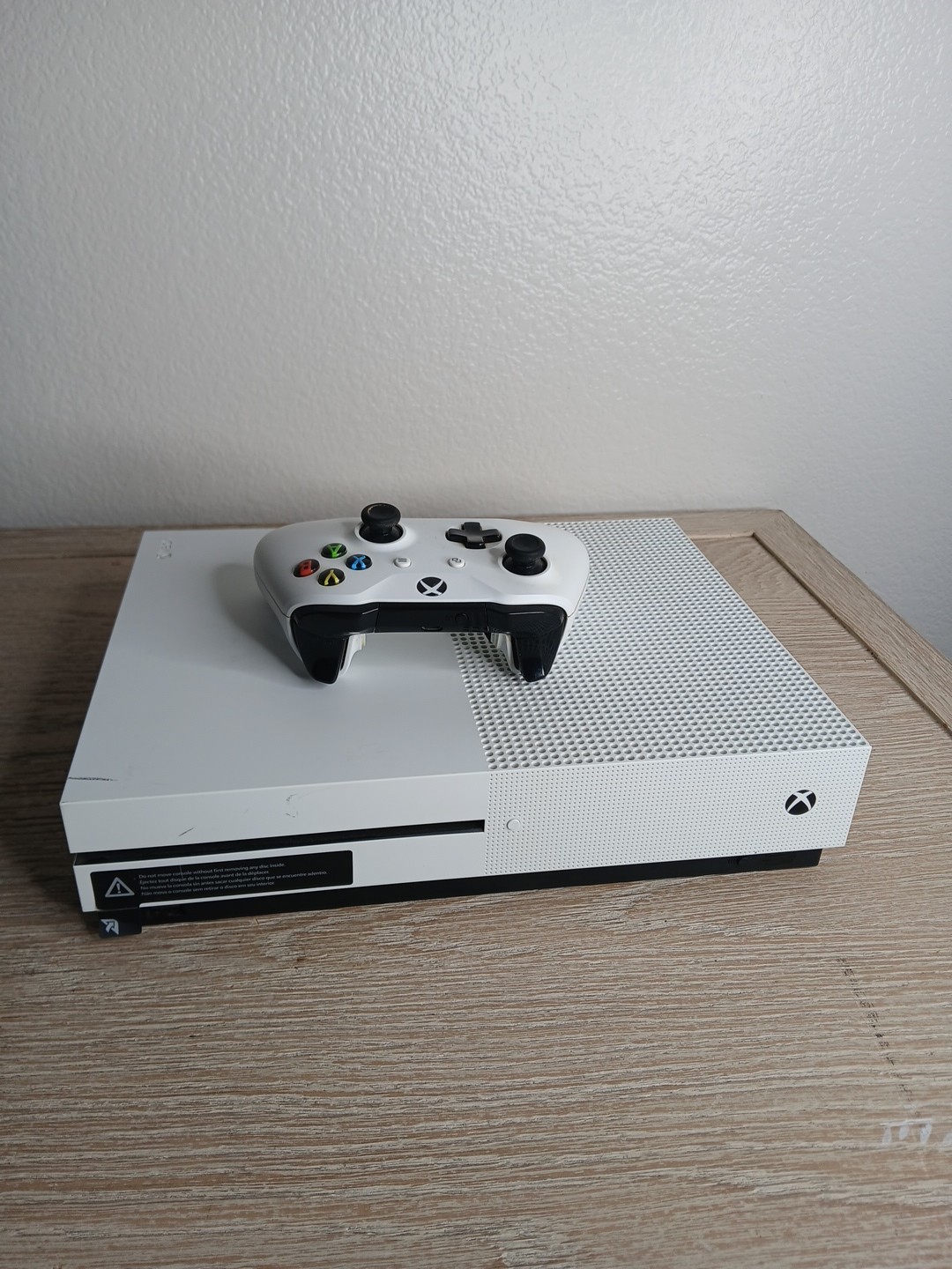 Microsoft Xbox One S Minecraft Favorites Bundle 500GB Game Console – White