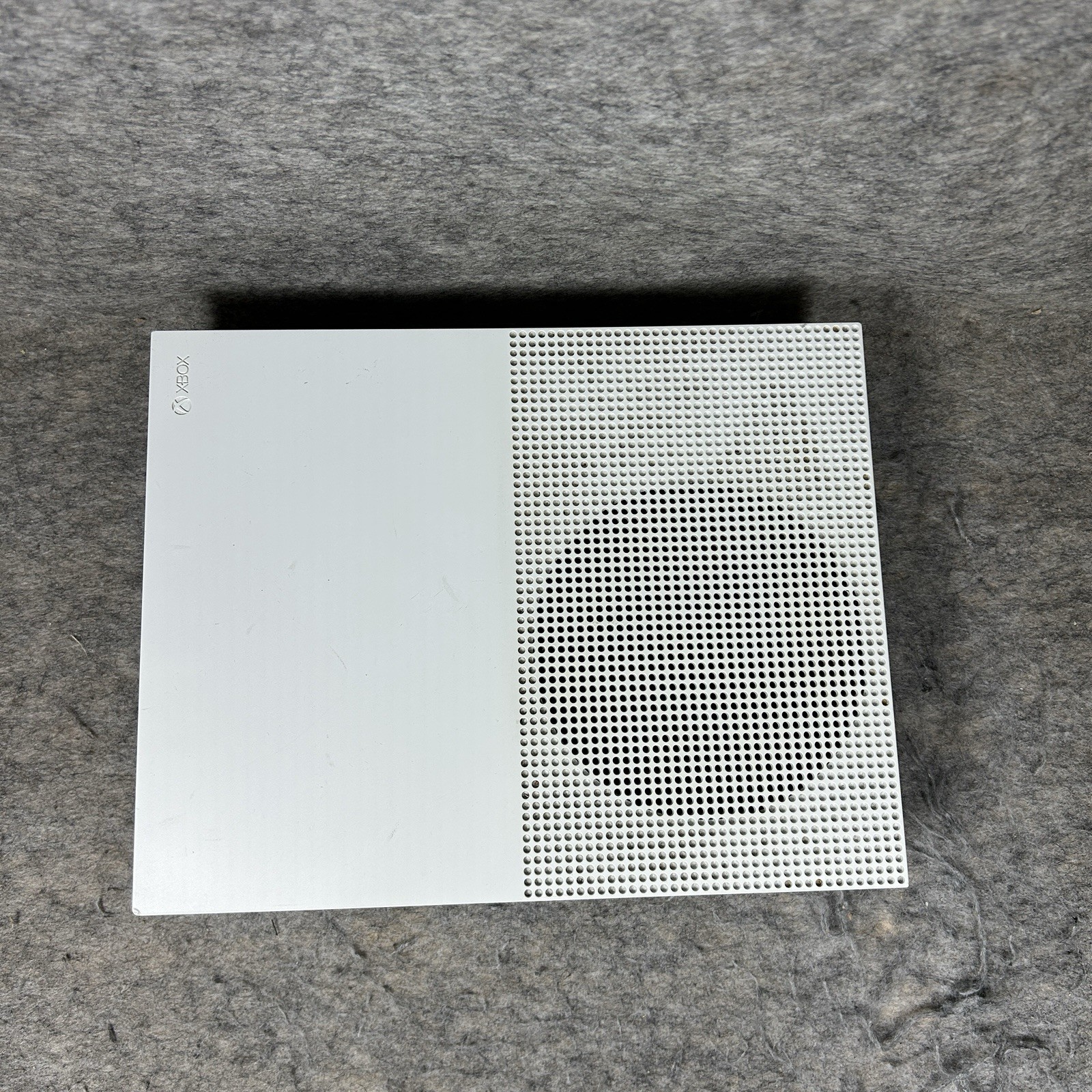 Microsoft Xbox One S 500GB Game Console Only White 1681 W/ Cords Tested