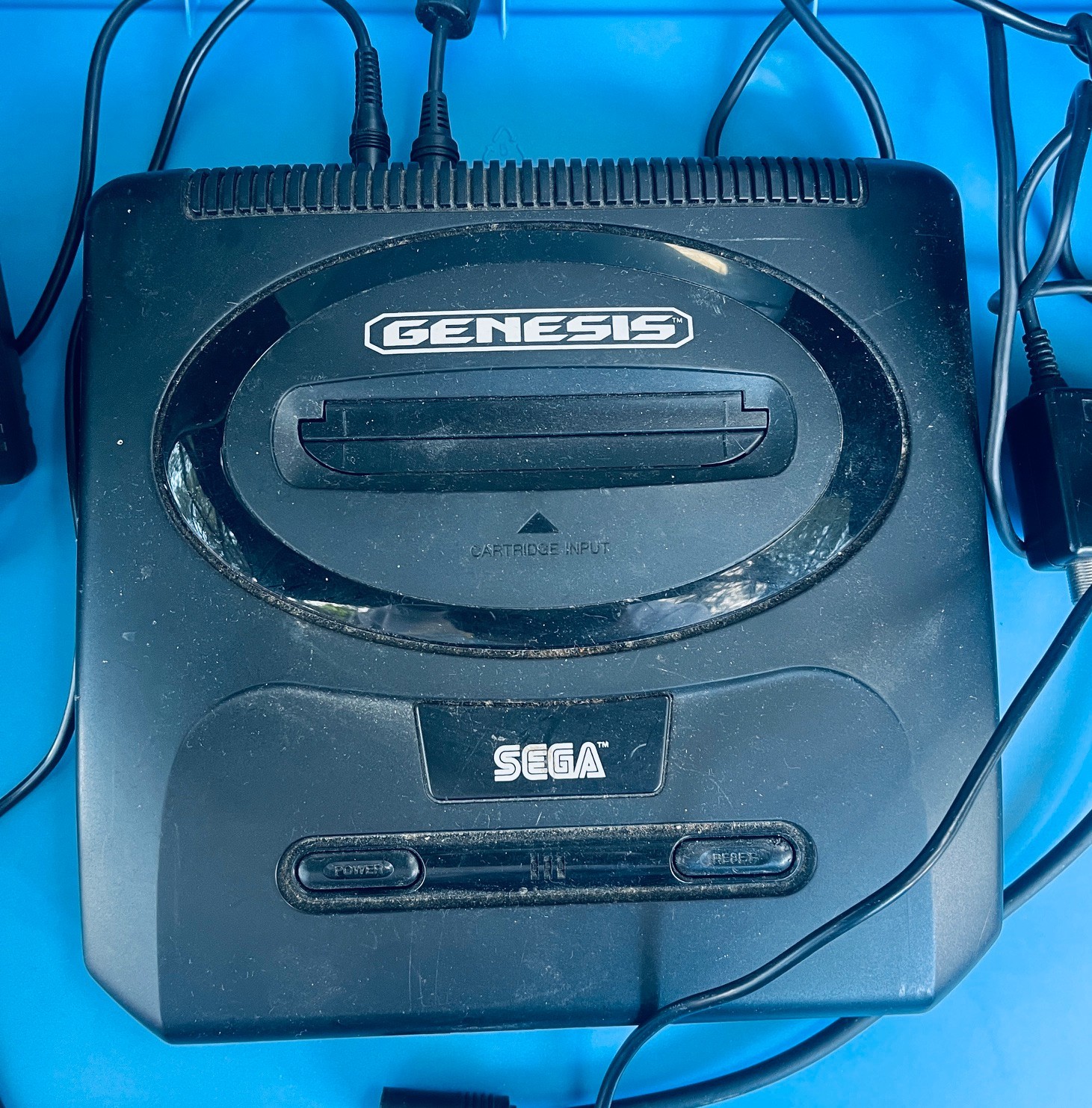 SEGA Genesis II 16MB Home Console – Black with all cables and 2 controllers