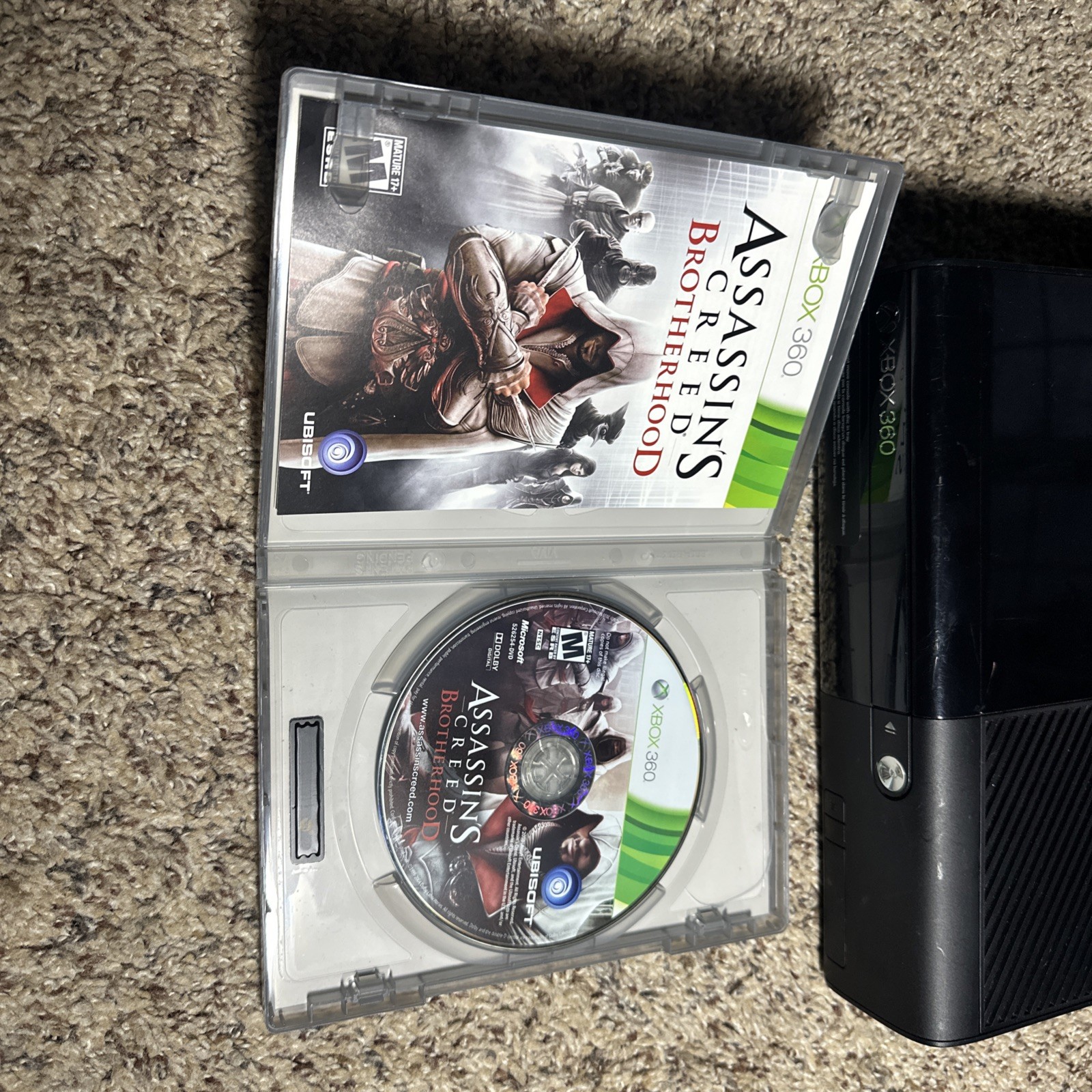 Microsoft Xbox 360 E 4GB Console Bundle 5 Games Black Wired Controller Tested