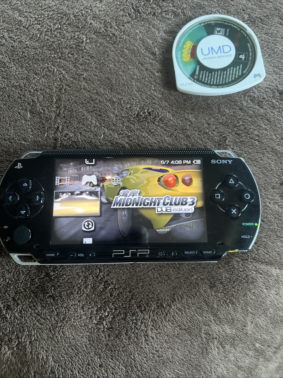SONY PSP 1001 BLACK BUNDLE **TESTED** 1GB STICK, GAMES