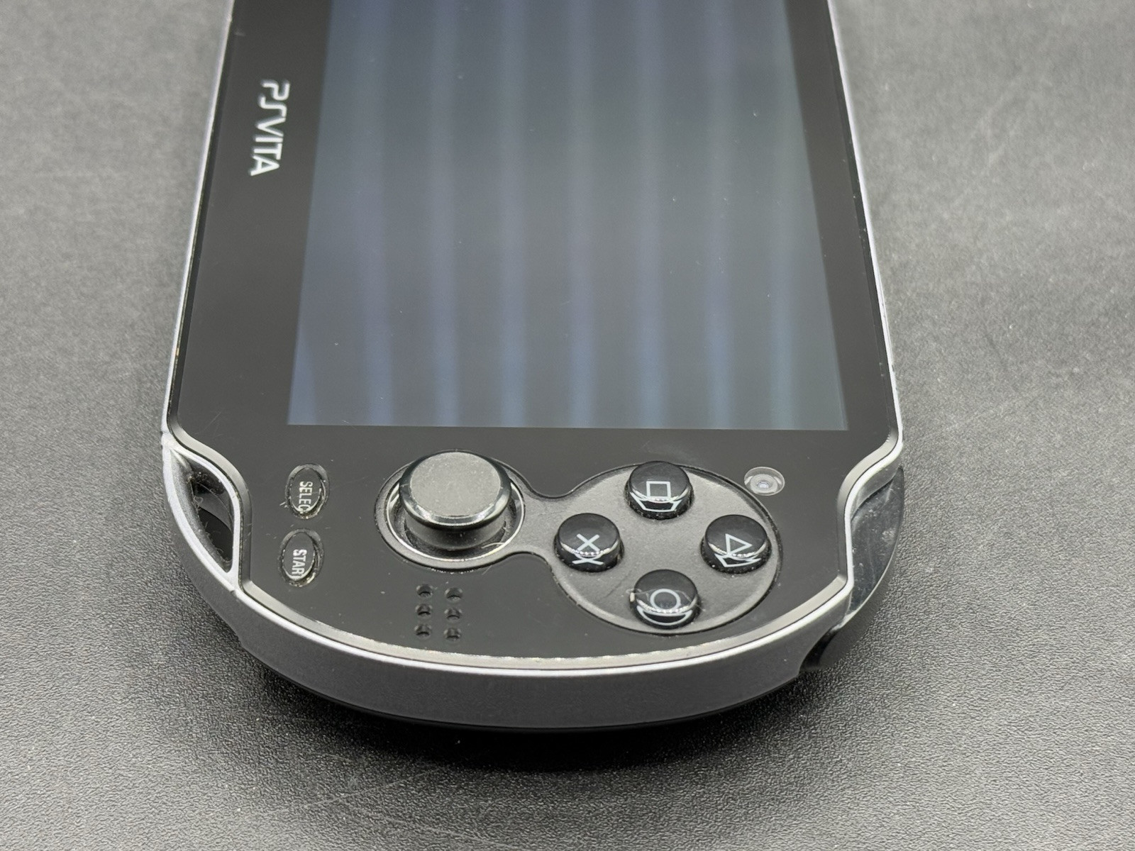 Sony PlayStation PS VITA PCH 1001 Black Console W/Charger & OEM 4GB Memory Card