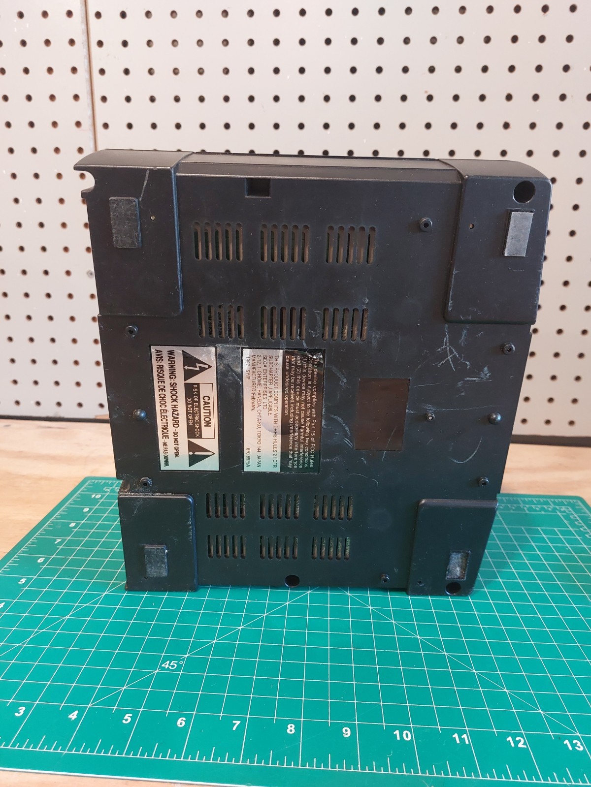 Sega Saturn for Parts (MK-80000A) Console Only Read Description for My Findings